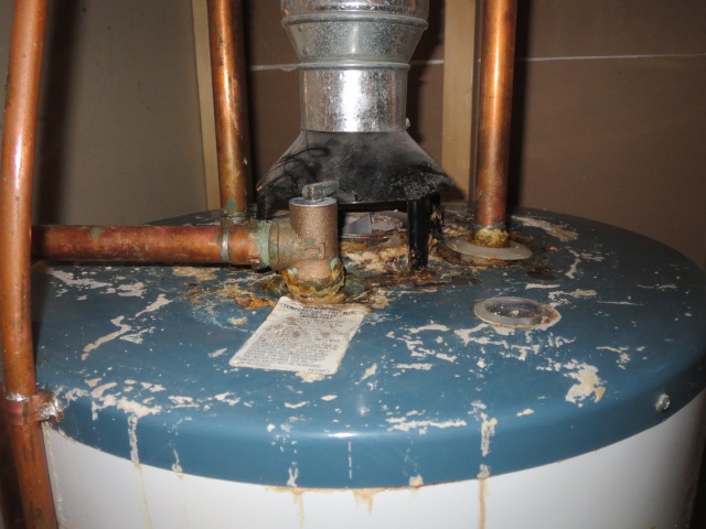 corrosion-at-the-top-of-the-water-heater